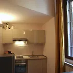 Appartement Loft Porta Romana - Duomo 3 Metro Stops *